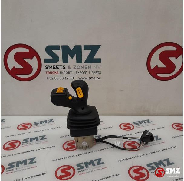 Caterpillar Joystick Caterpillar - Cab and interior: picture 2 Caterpillar Joystick Caterpillar - Cab and interior: picture 2