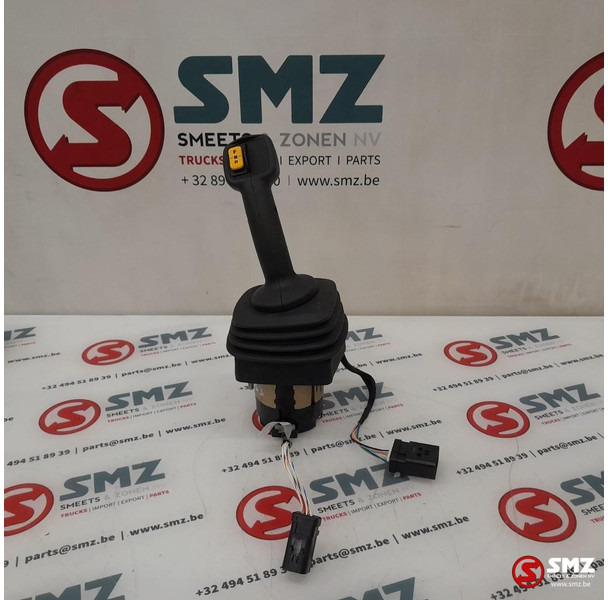 Caterpillar Joystick Caterpillar - Cab and interior: picture 3 Caterpillar Joystick Caterpillar - Cab and interior: picture 3