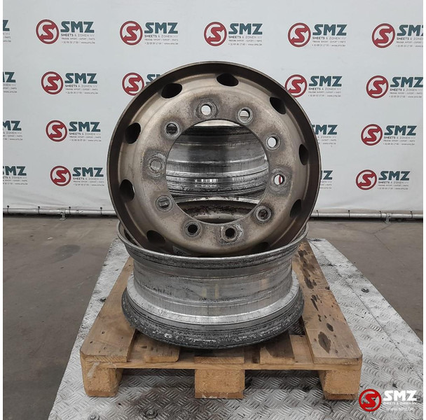 Diversen Occ set van 4 velgen 22,5 x 9,00 Alcoa - Rim for Truck: picture 1 Diversen Occ set van 4 velgen 22,5 x 9,00 Alcoa - Rim for Truck: picture 1