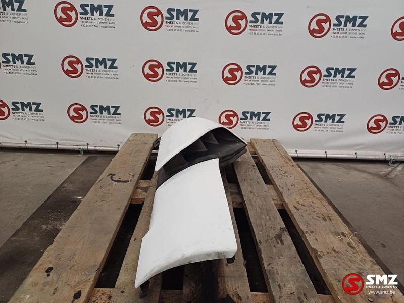 Iveco Occ windgeleider links Iveco - Cab and interior for Truck: picture 4 Iveco Occ windgeleider links Iveco - Cab and interior for Truck: picture 4