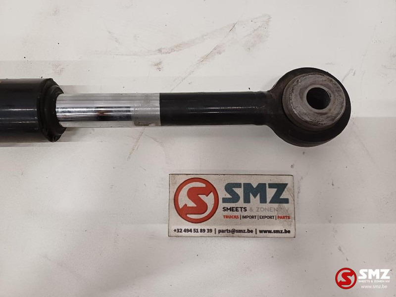 MAN Occ cabinekantelcilinder MAN - Frame/ Chassis for Truck: picture 2 MAN Occ cabinekantelcilinder MAN - Frame/ Chassis for Truck: picture 2