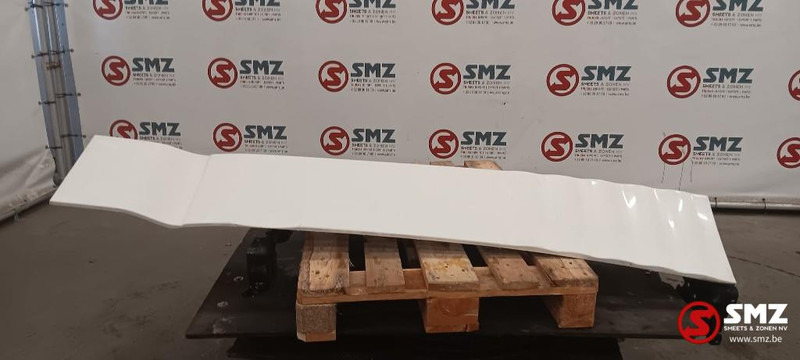 MAN Occ cabinespoiler rechts MAN - Aerodynamics/ Spoiler for Truck: picture 1 MAN Occ cabinespoiler rechts MAN - Aerodynamics/ Spoiler for Truck: picture 1