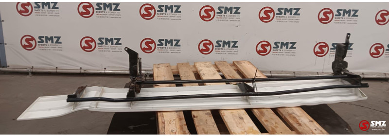 MAN Occ cabinespoiler rechts MAN - Aerodynamics/ Spoiler for Truck: picture 2 MAN Occ cabinespoiler rechts MAN - Aerodynamics/ Spoiler for Truck: picture 2