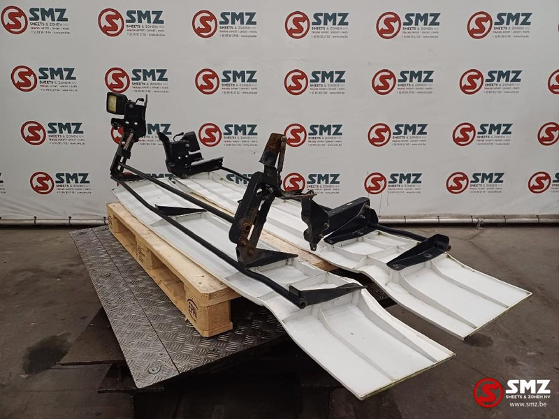 Aerodynamics/ Spoiler for Truck MAN Occ cabinespoilerset links/rechts MAN: picture 7