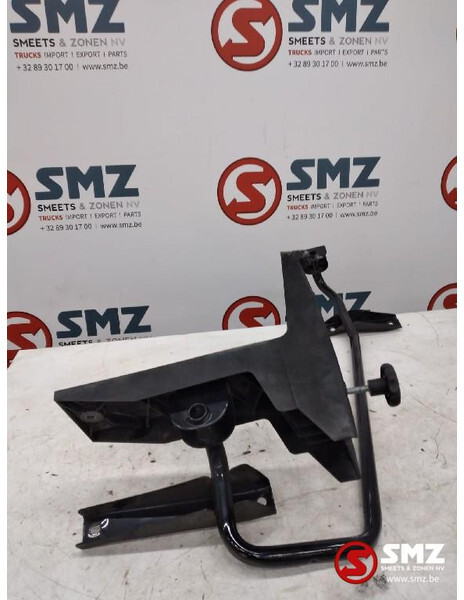 MAN Occ cabinespoilersteunen links+rechts MAN - Aerodynamics/ Spoiler for Truck: picture 2 MAN Occ cabinespoilersteunen links+rechts MAN - Aerodynamics/ Spoiler for Truck: picture 2