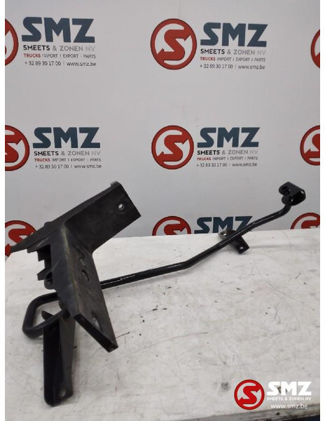 MAN Occ cabinespoilersteunen links+rechts MAN - Aerodynamics/ Spoiler for Truck: picture 4 MAN Occ cabinespoilersteunen links+rechts MAN - Aerodynamics/ Spoiler for Truck: picture 4