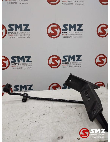 MAN Occ cabinespoilersteunen links+rechts MAN - Aerodynamics/ Spoiler for Truck: picture 1 MAN Occ cabinespoilersteunen links+rechts MAN - Aerodynamics/ Spoiler for Truck: picture 1