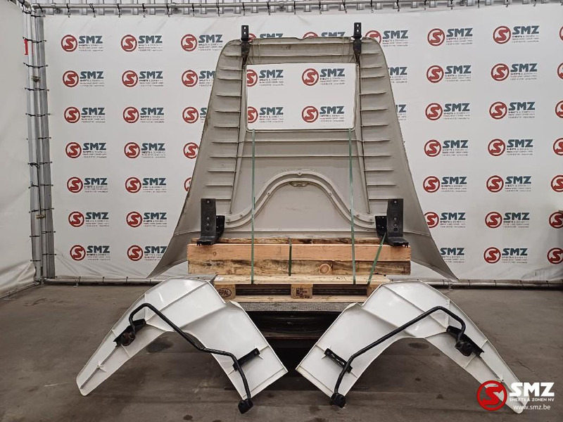 MAN Occ dakspoiler + cabinebovenspoilers L/R MAN - Aerodynamics/ Spoiler for Truck: picture 2 MAN Occ dakspoiler + cabinebovenspoilers L/R MAN - Aerodynamics/ Spoiler for Truck: picture 2