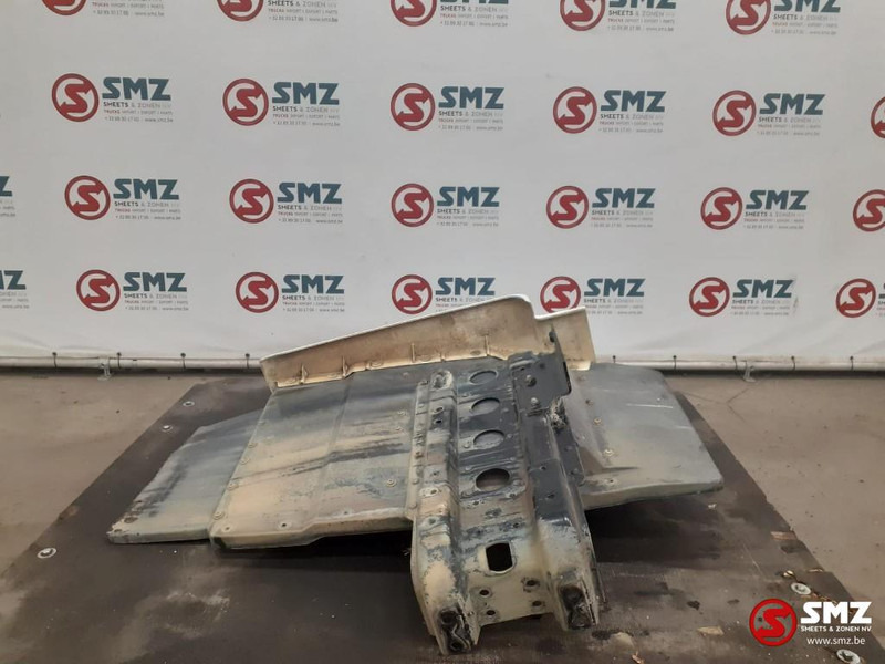 MAN Occ spatbord vooraan links + spatbordhouder MAN - Body and exterior for Truck: picture 4 MAN Occ spatbord vooraan links + spatbordhouder MAN - Body and exterior for Truck: picture 4