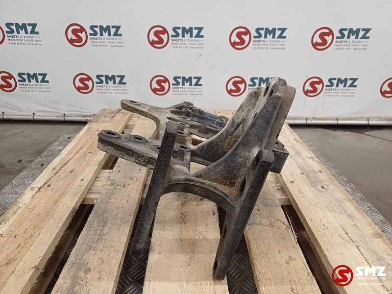 Mercedes-Benz Occ bladveerbeugel rechts Mercedes - Frame/ Chassis for Truck: picture 4 Mercedes-Benz Occ bladveerbeugel rechts Mercedes - Frame/ Chassis for Truck: picture 4