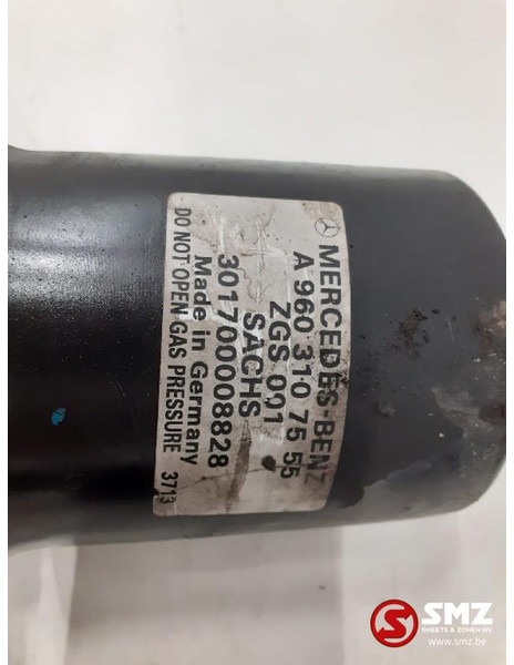 Mercedes-Benz Occ set schokdempers cabinevering Mercedes - Cab suspension for Truck: picture 4 Mercedes-Benz Occ set schokdempers cabinevering Mercedes - Cab suspension for Truck: picture 4