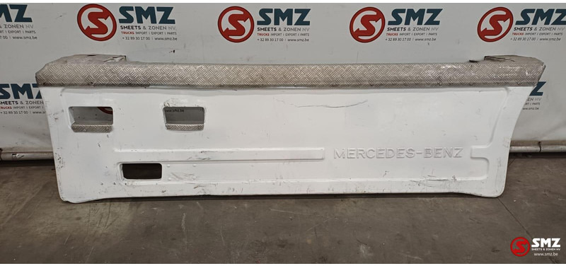 Mercedes-Benz Occ set sideskirts links + rechts Mercedes SK - Frame/ Chassis for Truck: picture 1 Mercedes-Benz Occ set sideskirts links + rechts Mercedes SK - Frame/ Chassis for Truck: picture 1