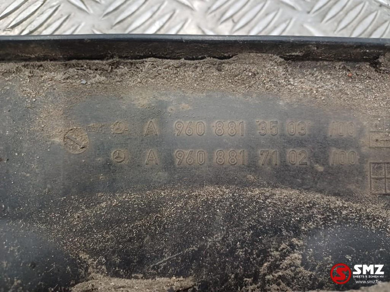 Body and exterior for Truck Mercedes-Benz Occ spatbord linksvooraan Mercedes: picture 6