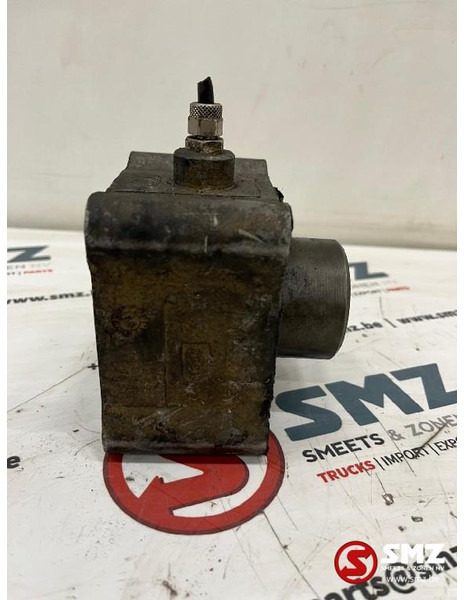 Volvo Occ Hydraulische pomp met PTO Volvo - Hydraulic pump for Truck: picture 4 Volvo Occ Hydraulische pomp met PTO Volvo - Hydraulic pump for Truck: picture 4