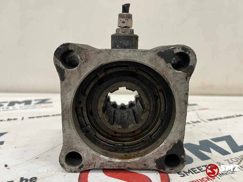 Volvo Occ Hydraulische pomp met PTO Volvo - Hydraulic pump for Truck: picture 2 Volvo Occ Hydraulische pomp met PTO Volvo - Hydraulic pump for Truck: picture 2