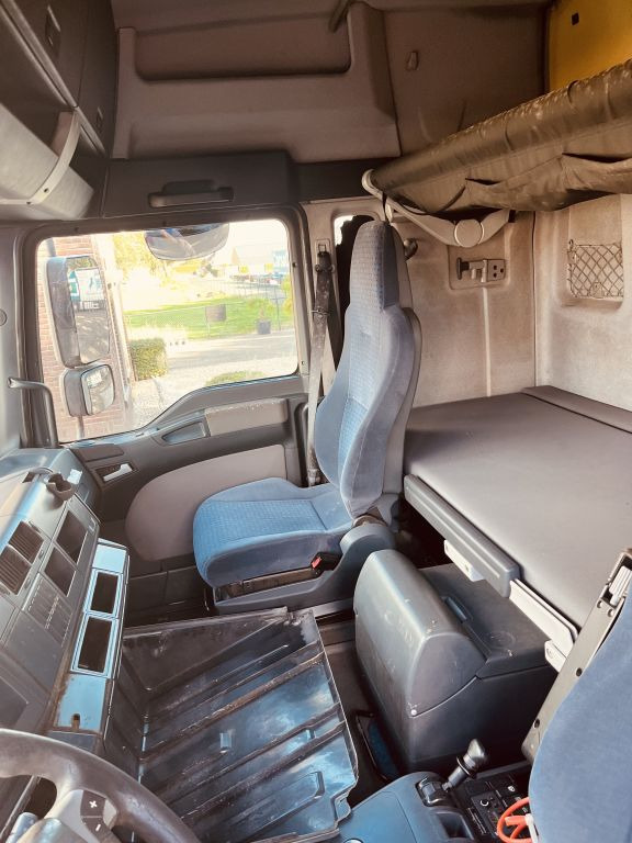 Tractor unit MAN TGA 18.430 .430 2 stuks Hydroliek: picture 11 Tractor unit MAN TGA 18.430 .430 2 stuks Hydroliek: picture 11