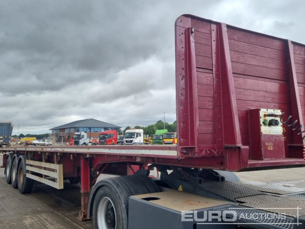 Dropside/ Flatbed semi-trailer 2002 General Trailers PJDSF3: picture 24