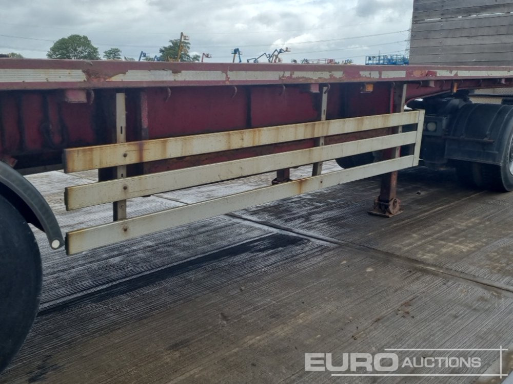 Dropside/ Flatbed semi-trailer 2002 General Trailers PJDSF3: picture 21