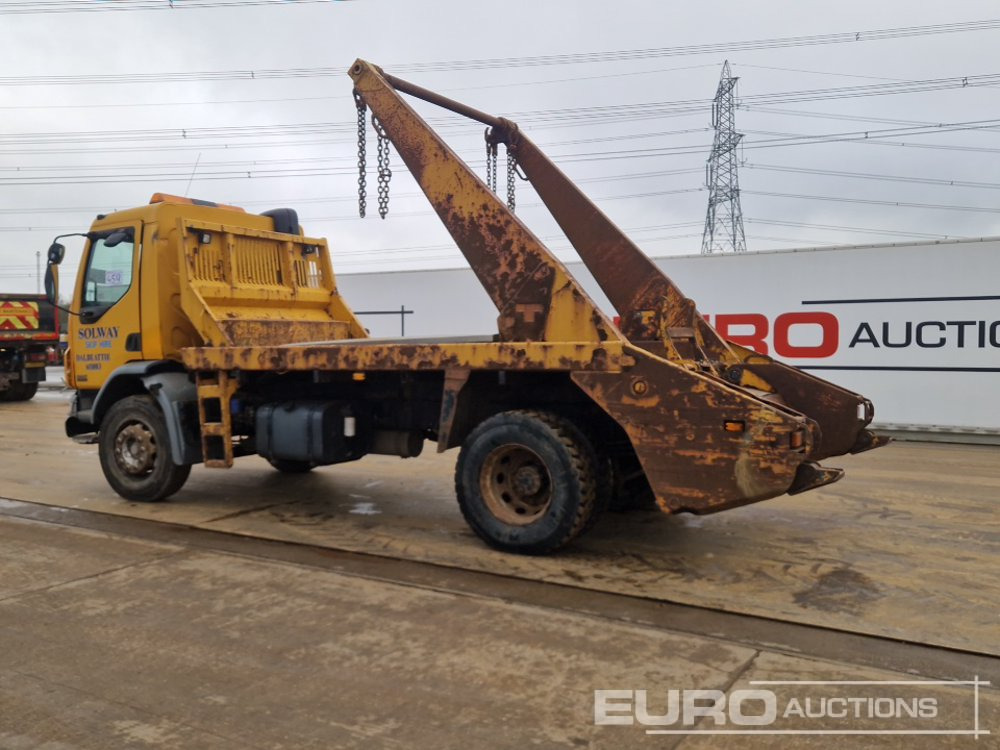 2004 DAF 55.220 - Skip loader truck: picture 3 2004 DAF 55.220 - Skip loader truck: picture 3