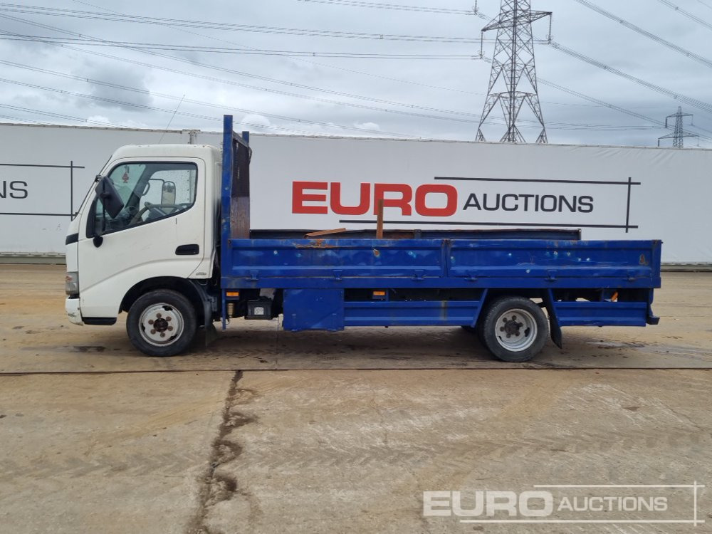 2004 Toyota Dyna - Flatbed van: picture 2 2004 Toyota Dyna - Flatbed van: picture 2