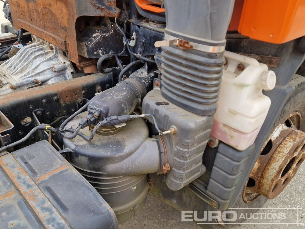Cab chassis truck 2007 Mitsubishi Fuso: picture 17