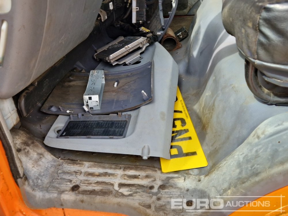 Cab chassis truck 2007 Mitsubishi Fuso: picture 21
