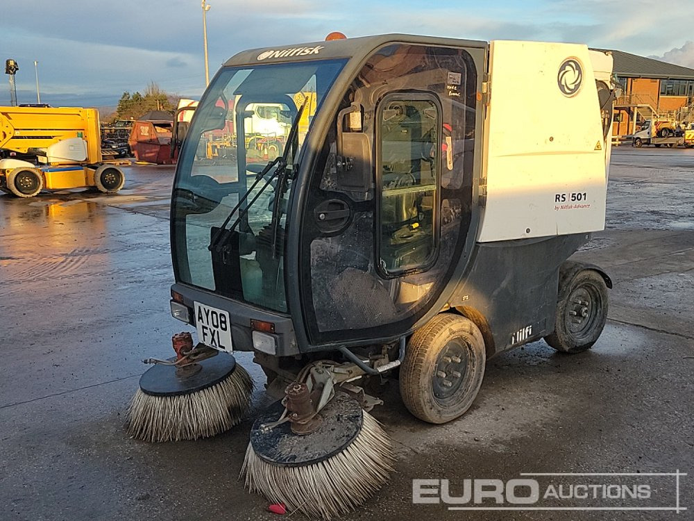 2008 Nilfisk RS501 - Road sweeper: picture 1 2008 Nilfisk RS501 - Road sweeper: picture 1