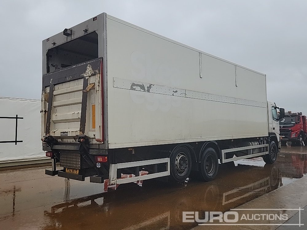 2008 Volvo FM300 - Refrigerator truck: picture 5 2008 Volvo FM300 - Refrigerator truck: picture 5