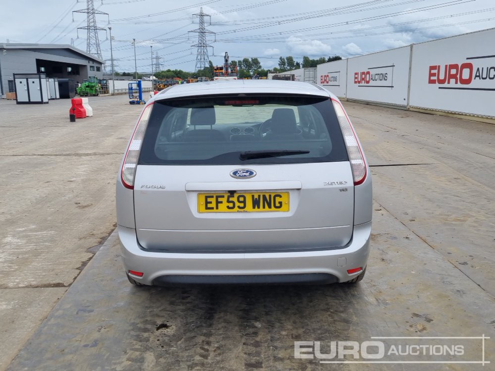 2010 Ford Focus Zetec - Car: picture 4 2010 Ford Focus Zetec - Car: picture 4