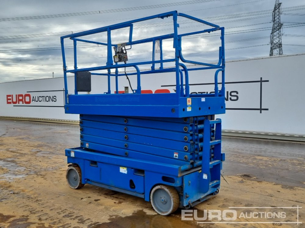 2010 Haulotte Compact 14 - Aerial platform: picture 3 2010 Haulotte Compact 14 - Aerial platform: picture 3