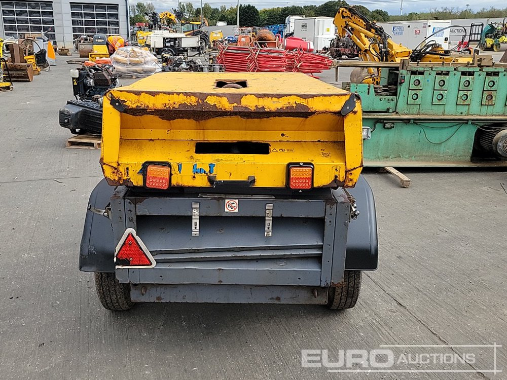 2011 Atlas Copco XAS37 - Air compressor: picture 4 2011 Atlas Copco XAS37 - Air compressor: picture 4