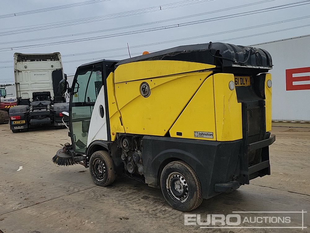 2011 Johnston 4x2 Road Sweeper, Reverse Camera, Automatic Gearbox (Reg. Docs. Available) - Road sweeper: picture 3 2011 Johnston 4x2 Road Sweeper, Reverse Camera, Automatic Gearbox (Reg. Docs. Available) - Road sweeper: picture 3