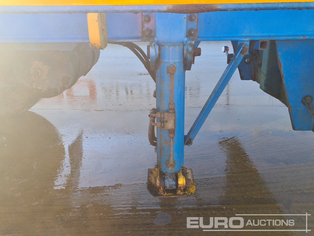 Hook lift truck 2012 Scania P360: picture 31