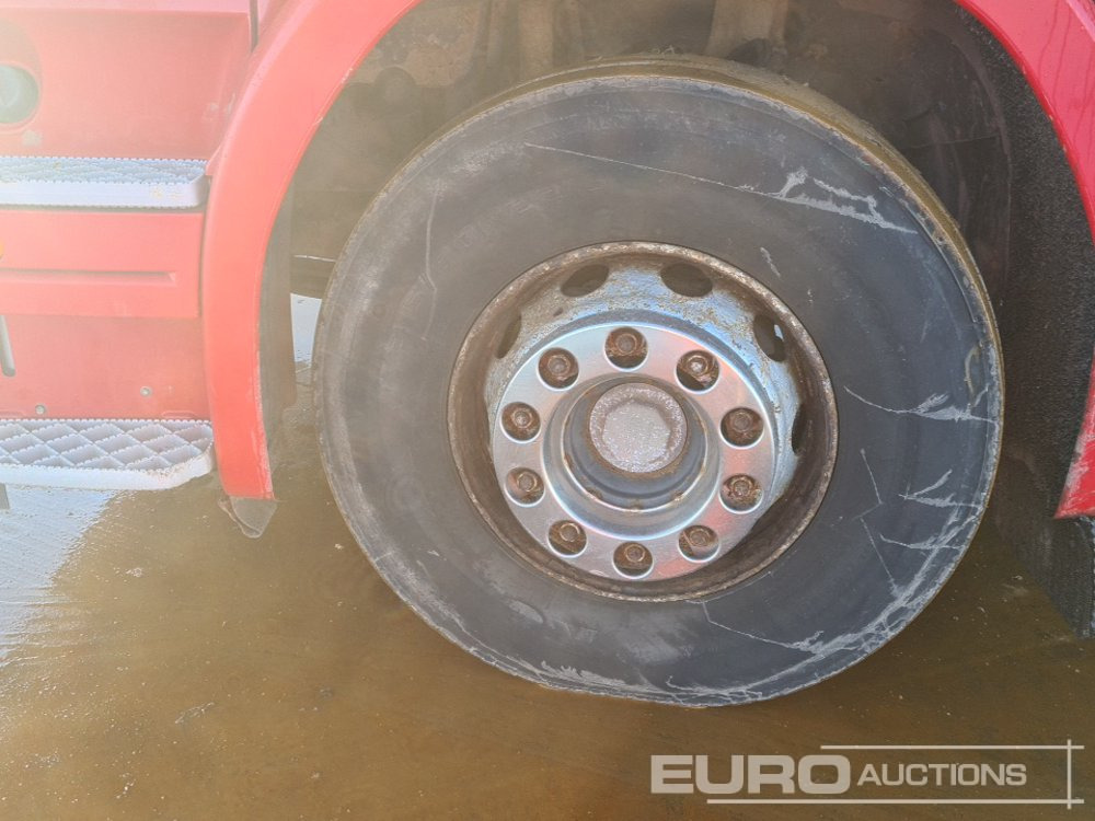 Hook lift truck 2012 Scania P360: picture 9