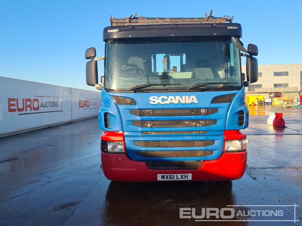 Hook lift truck 2012 Scania P360: picture 8