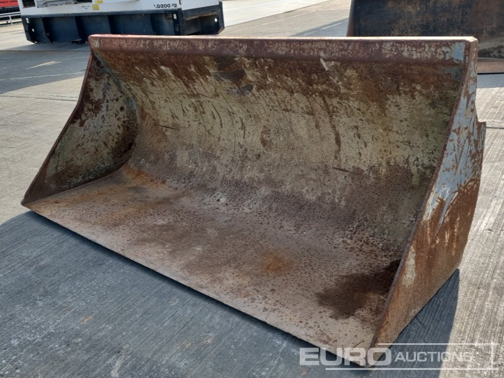 2013 Genie 80" Loading Bucket to suit Telehandler - Bucket: picture 1 2013 Genie 80" Loading Bucket to suit Telehandler - Bucket: picture 1