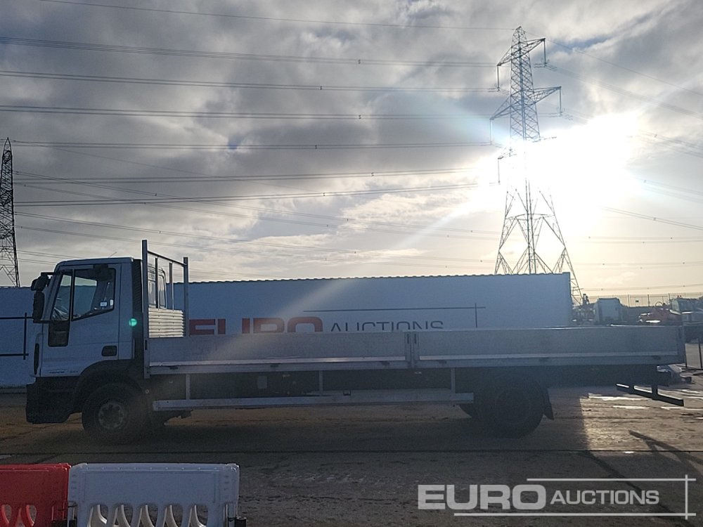 2013 Iveco Euro Cargo 140E18 - Dropside/ Flatbed truck: picture 2 2013 Iveco Euro Cargo 140E18 - Dropside/ Flatbed truck: picture 2