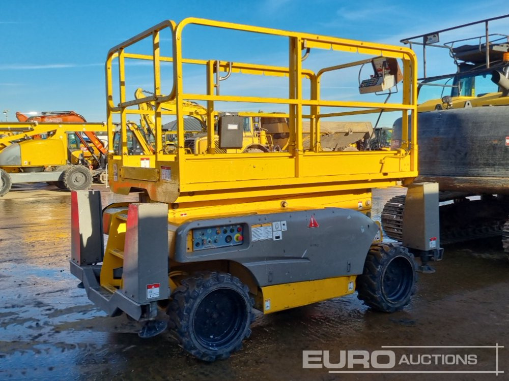 2014 Haulotte Compact 10DX - Aerial platform: picture 5 2014 Haulotte Compact 10DX - Aerial platform: picture 5