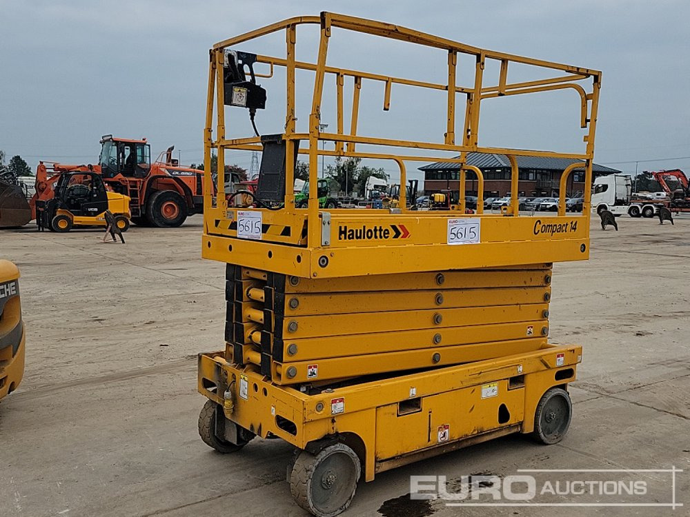 2014 Haulotte Compact 14 - Aerial platform: picture 1 2014 Haulotte Compact 14 - Aerial platform: picture 1