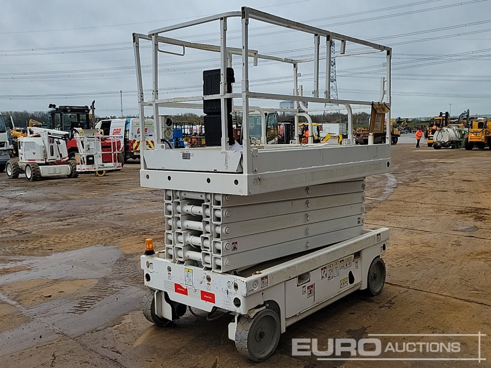 2014 Haulotte Compact 14 - Aerial platform: picture 1 2014 Haulotte Compact 14 - Aerial platform: picture 1