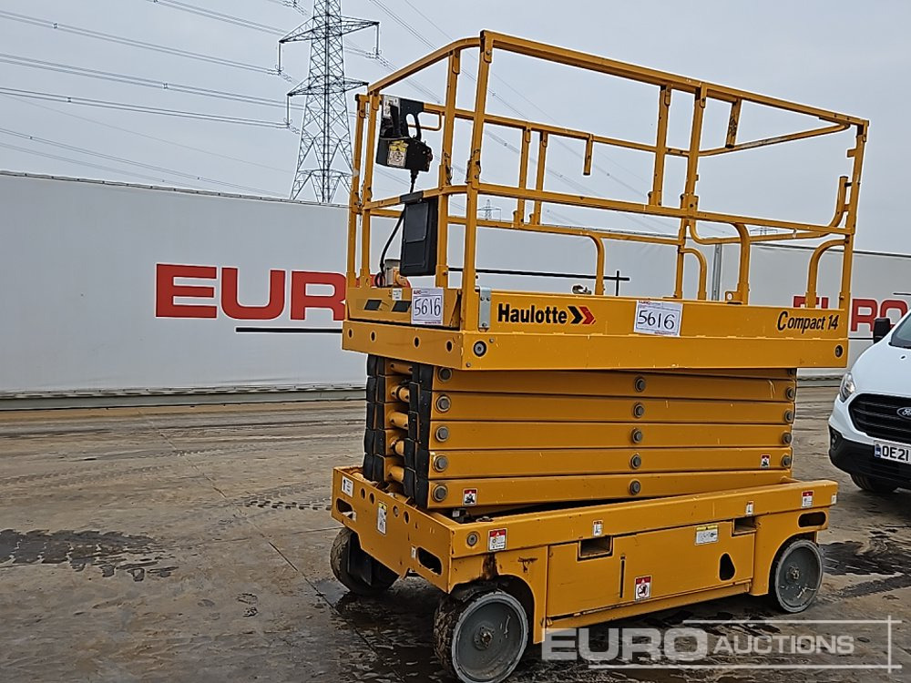 2014 Haulotte Compact 14 - Aerial platform: picture 1 2014 Haulotte Compact 14 - Aerial platform: picture 1