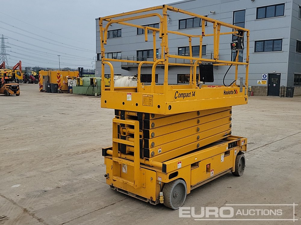 2014 Haulotte Compact 14 - Aerial platform: picture 5 2014 Haulotte Compact 14 - Aerial platform: picture 5