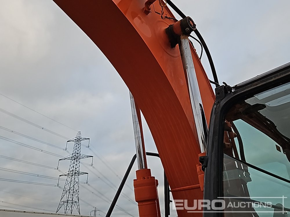 Crawler excavator 2014 Hitachi ZX130LCN-5B: picture 24