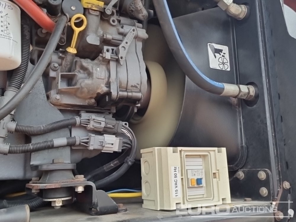 Articulated boom 2014 JLG 1250AJP: picture 32