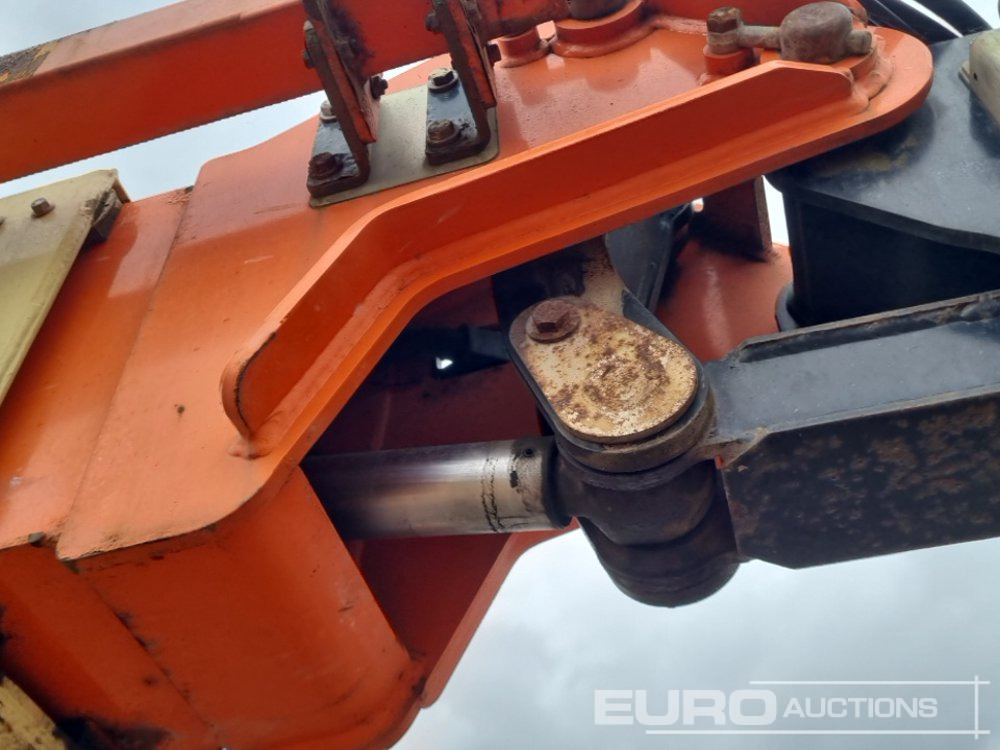 Articulated boom 2014 JLG 1250AJP: picture 15