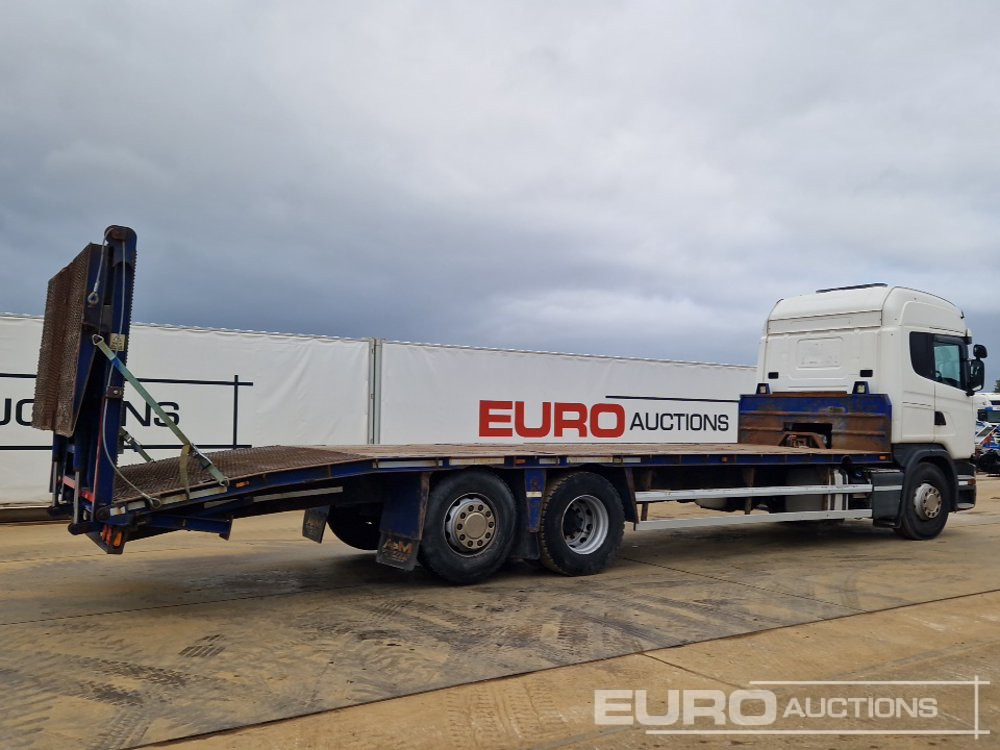 2014 Scania 6x2 Rear Lift Beavertail Plant Lorry, Auto Gearbox, Cruise Control, A/C, Winch, Hydraulic Fliptoe Ramp (HPI Export Marker - UK Registration Documents Are Not Available) - Dropside/ Flatbed truck: picture 5 2014 Scania 6x2 Rear Lift Beavertail Plant Lorry, Auto Gearbox, Cruise Control, A/C, Winch, Hydraulic Fliptoe Ramp (HPI Export Marker - UK Registration Documents Are Not Available) - Dropside/ Flatbed truck: picture 5
