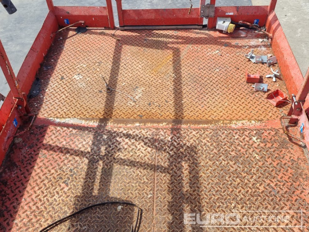 Aerial platform 2014 SkyJack SJ6832RT: picture 34