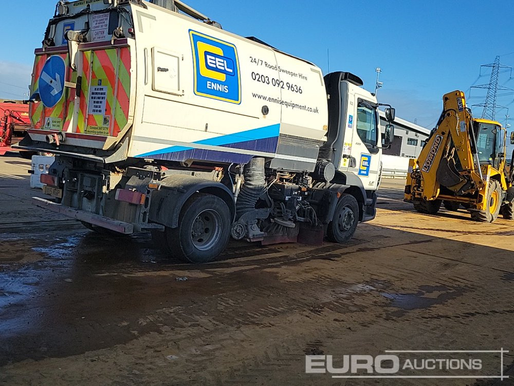 2015 DAF LF220 - Road sweeper: picture 5 2015 DAF LF220 - Road sweeper: picture 5