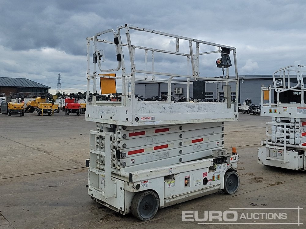 2015 Haulotte Compact 14 - Aerial platform: picture 5 2015 Haulotte Compact 14 - Aerial platform: picture 5