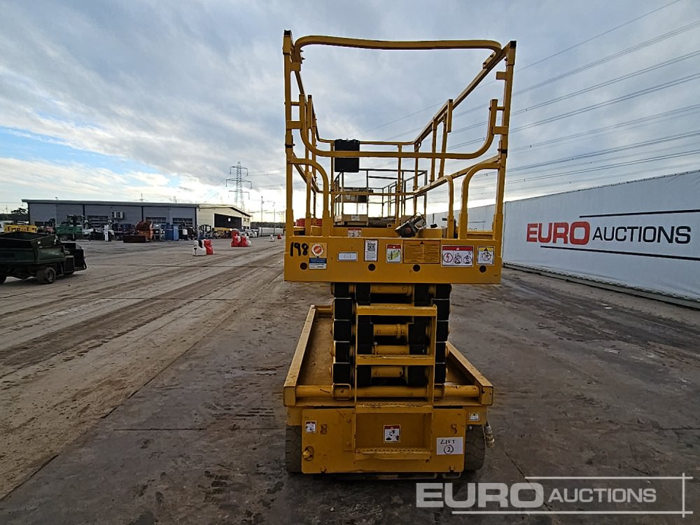 2015 Haulotte Compact 14 - Aerial platform: picture 4 2015 Haulotte Compact 14 - Aerial platform: picture 4